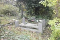 Pomník na starom cintoríne